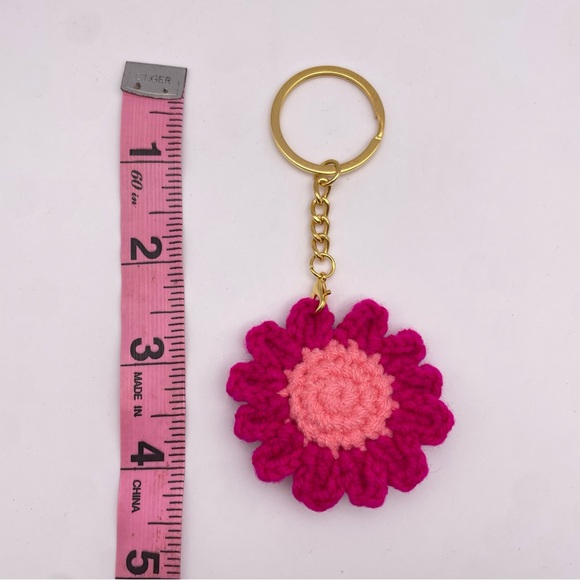HANDMADE | Crochet Daisy | Bag Charm | Keychain | Hot Pink (Brand New!) 💘 - Picture 7 of 7